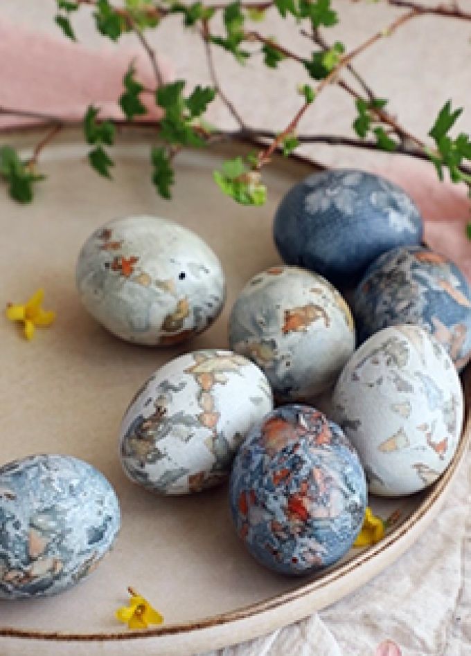 Старинный обычай - окрашивание пасхальных яиц. Творческий час