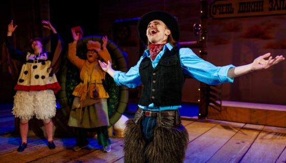 Спектакль «Братец Лис и братец Кролик»